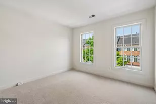 8028 Samuel Wallis St, Lorton, VA 22079 - Photo 10