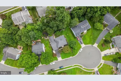 9711 Oak Bridge Place, Fairfax Station, VA 22039 - Photo 6