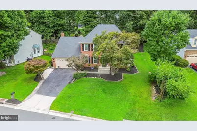 9711 Oak Bridge Place, Fairfax Station, VA 22039 - Photo 4