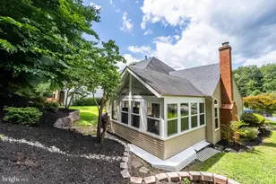 9711 Oak Bridge Pl, Fairfax Station, VA 22039 - Photo 22