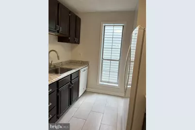 10018 Oakton Terrace Road #10018, Oakton, VA 22124 - Photo 8
