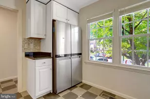 4356 Greenberry Ln, Annandale, VA 22003 - Photo 8