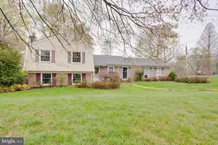 9307 Shari Dr, Fairfax, VA 22032 - Photo 32