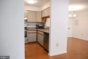 6941 Mary Caroline Cir, Alexandria, VA 22310 - Photo 16