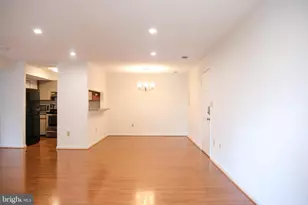 6941 Mary Caroline Cir, Alexandria, VA 22310 - Photo 2