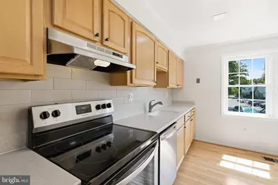 6002 Mardale Lane, Burke, VA 22015 - Photo 4
