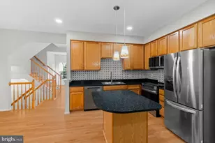 13653 St Johns Wood Pl, Herndon, VA 20171 - Photo 16