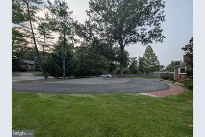 3907 Prosperity Avenue, Fairfax, VA 22031 - Photo 2