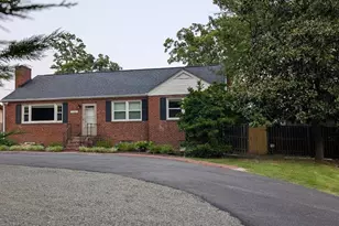 3907 Prosperity Ave, Fairfax, VA 22031 - Photo 1