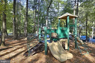 4333 Americana Dr, Annandale, VA 22003 - Photo 24
