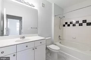 11326 Aristotle Dr, Fairfax, VA 22030 - Photo 18