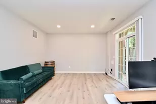 6915 Rolling Creek Way, Alexandria, VA 22315 - Photo 26