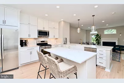 6915 Rolling Creek Way, Alexandria, VA 22315 - Photo 6