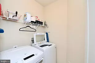 6915 Rolling Creek Way, Alexandria, VA 22315 - Photo 24