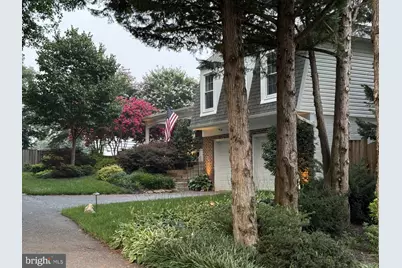 13459 Stream Valley Drive, Chantilly, VA 20151 - Photo 2
