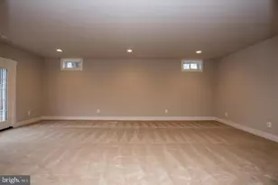 6928 Regent Ln, Falls Church, VA 22042 - Photo 70