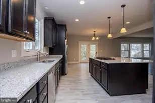 6928 Regent Ln, Falls Church, VA 22042 - Photo 20