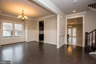 6928 Regent Ln, Falls Church, VA 22042 - Photo 10