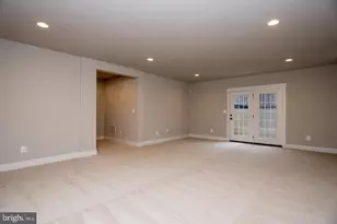 6928 Regent Ln, Falls Church, VA 22042 - Photo 72