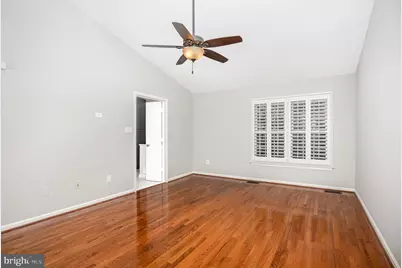 8002 Tanworth Court, Springfield, VA 22152 - Photo 12