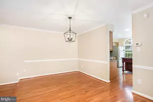 8002 Tanworth Ct, Springfield, VA 22152 - Photo 6