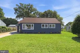 3227 Wayne Rd, Falls Church, VA 22042 - Photo 2