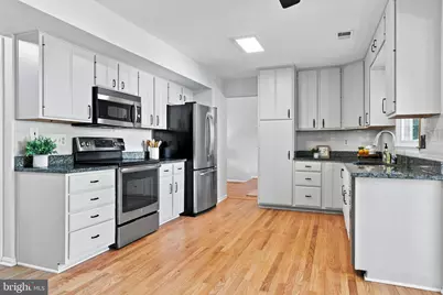 13384 Frinks Court, Herndon, VA 20170 - Photo 24