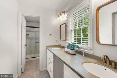 14514 Awbrey Patent Drive, Centreville, VA 20120 - Photo 32