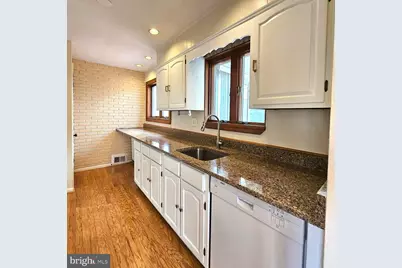 7429 Carol Lane, Falls Church, VA 22042 - Photo 10