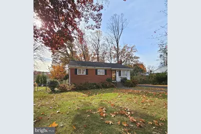 7429 Carol Lane, Falls Church, VA 22042 - Photo 2