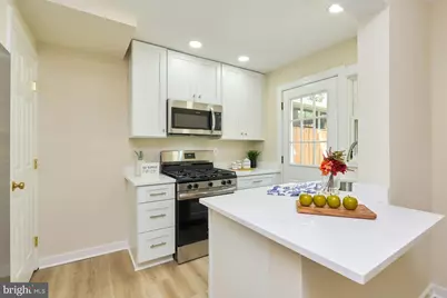 2802 Farmington Drive, Alexandria, VA 22303 - Photo 12