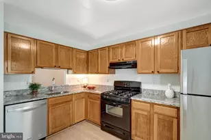 7580 Blanford Ct, Alexandria, VA 22315 - Photo 10