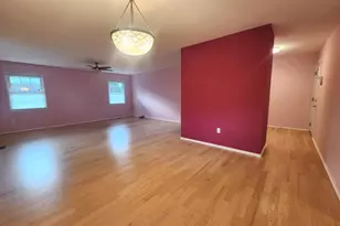 13201 Moss Ranch Ln, Fairfax, VA 22033 - Photo 14