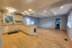 13201 Moss Ranch Ln, Fairfax, VA 22033 - Photo 8