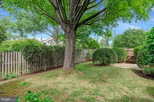 1412 Green Run Ln, Reston, VA 20190 - Photo 12