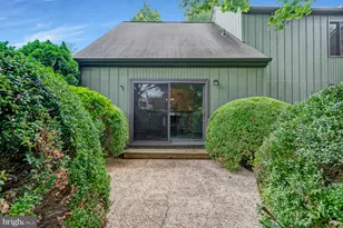 1412 Green Run Ln, Reston, VA 20190 - Photo 10