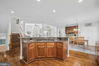 7853 Railroad Street, Dunn Loring, VA 22027 - Photo 22