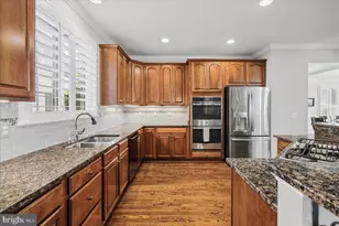 7853 Railroad St, Dunn Loring, VA 22027 - Photo 24