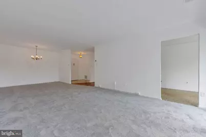 2817 Jermantown Road #105, Oakton, VA 22124 - Photo 4