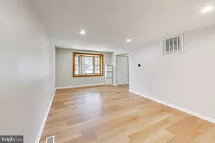 9152 Burke Rd, Burke, VA 22015 - Photo 6