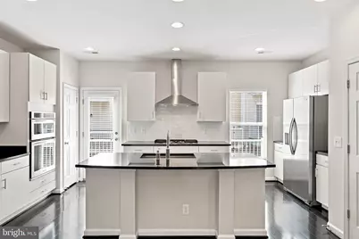 9652 Pullman Place, Fairfax, VA 22031 - Photo 12