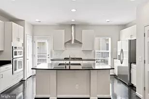 9652 Pullman Pl, Fairfax, VA 22031 - Photo 12