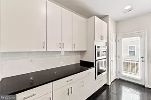9652 Pullman Pl, Fairfax, VA 22031 - Photo 16