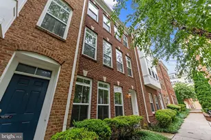 9652 Pullman Pl, Fairfax, VA 22031 - Photo 2