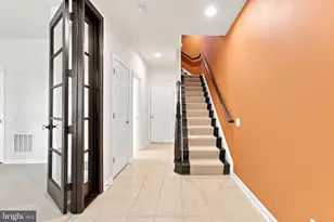 9652 Pullman Pl, Fairfax, VA 22031 - Photo 4