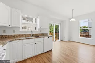 14214 Asher View, Centreville, VA 20121 - Photo 12