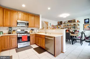 4594 Barringer Pl, Fairfax, VA 22030 - Photo 4