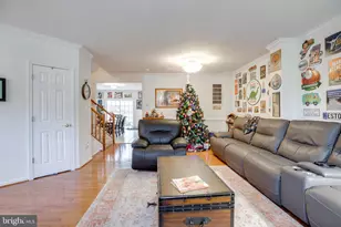 4594 Barringer Pl, Fairfax, VA 22030 - Photo 8