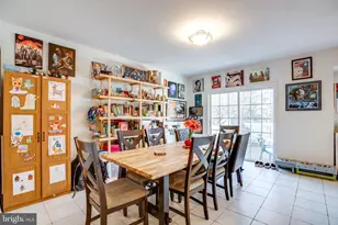 4594 Barringer Pl, Fairfax, VA 22030 - Photo 6