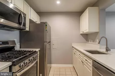 5565 Seminary Road #415, Falls Church, VA 22041 - Photo 4